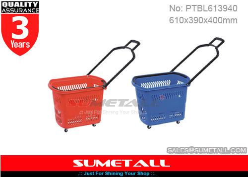 China Vermelho/azul 45 litros que rolam o cesto de compras plástico com as rodas para o supermercado fornecedor